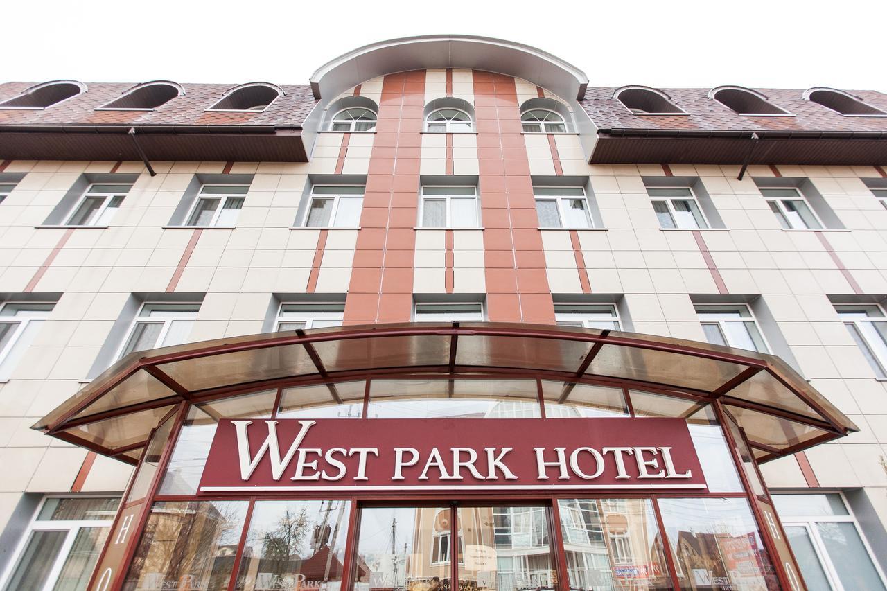 West Park Hotel Sofiivska Borshchahivka Exterior photo
